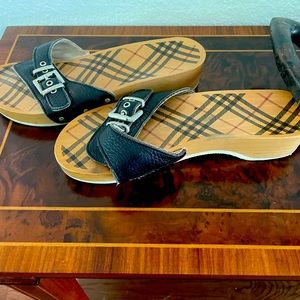 Burberry Brigette Clogs sz 10